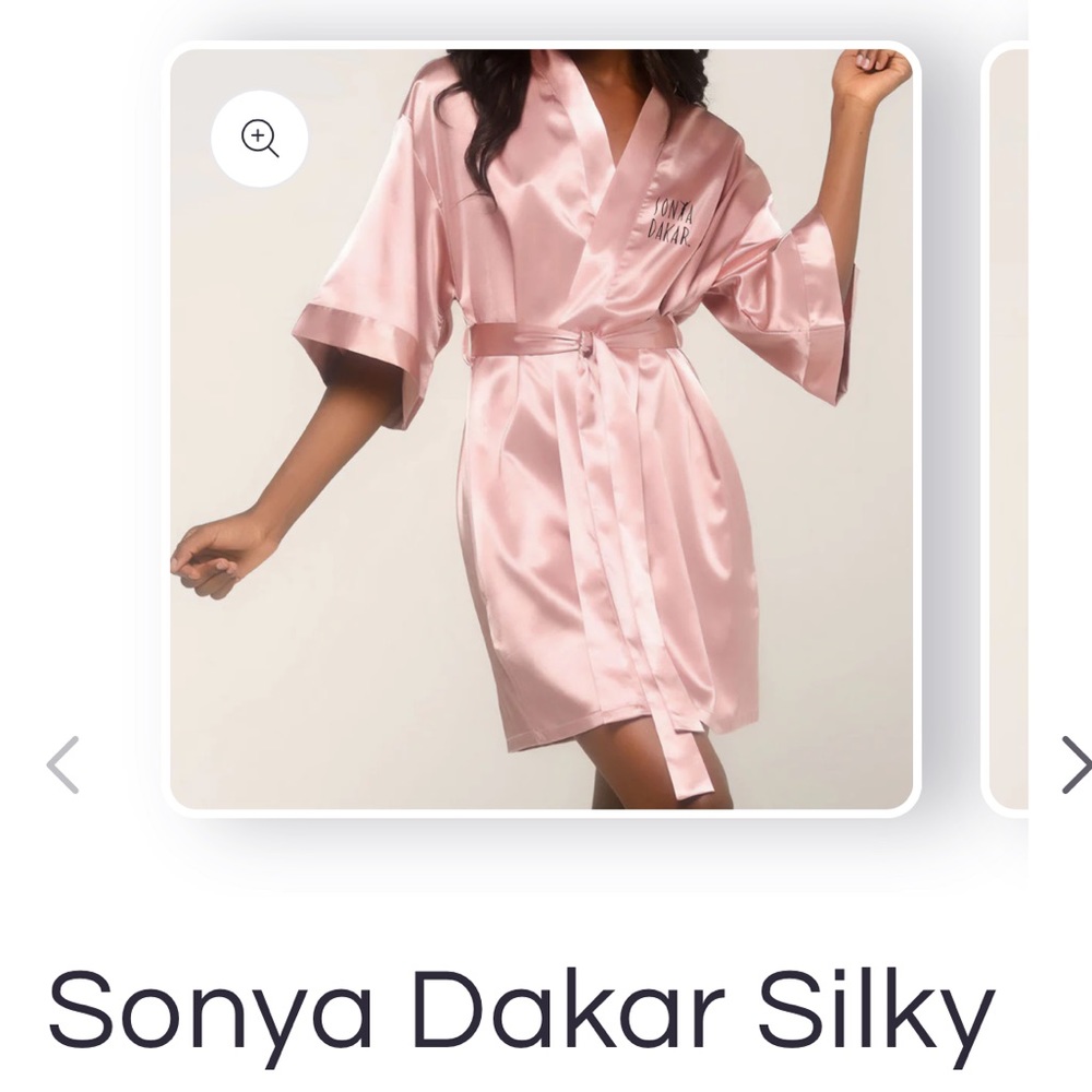 NWT Sonja Dakar Silky Robe O/S